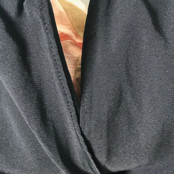 HP**Bebe- Strapless Twist Black Top Size XS - Picture 6 of 12